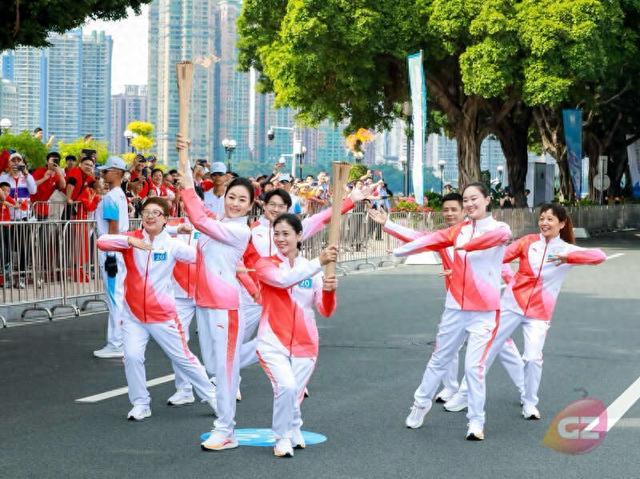 十五运会火炬传递广州站现场。主办方供图