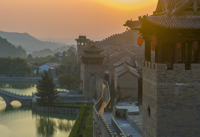 图为沁水湘峪古堡群